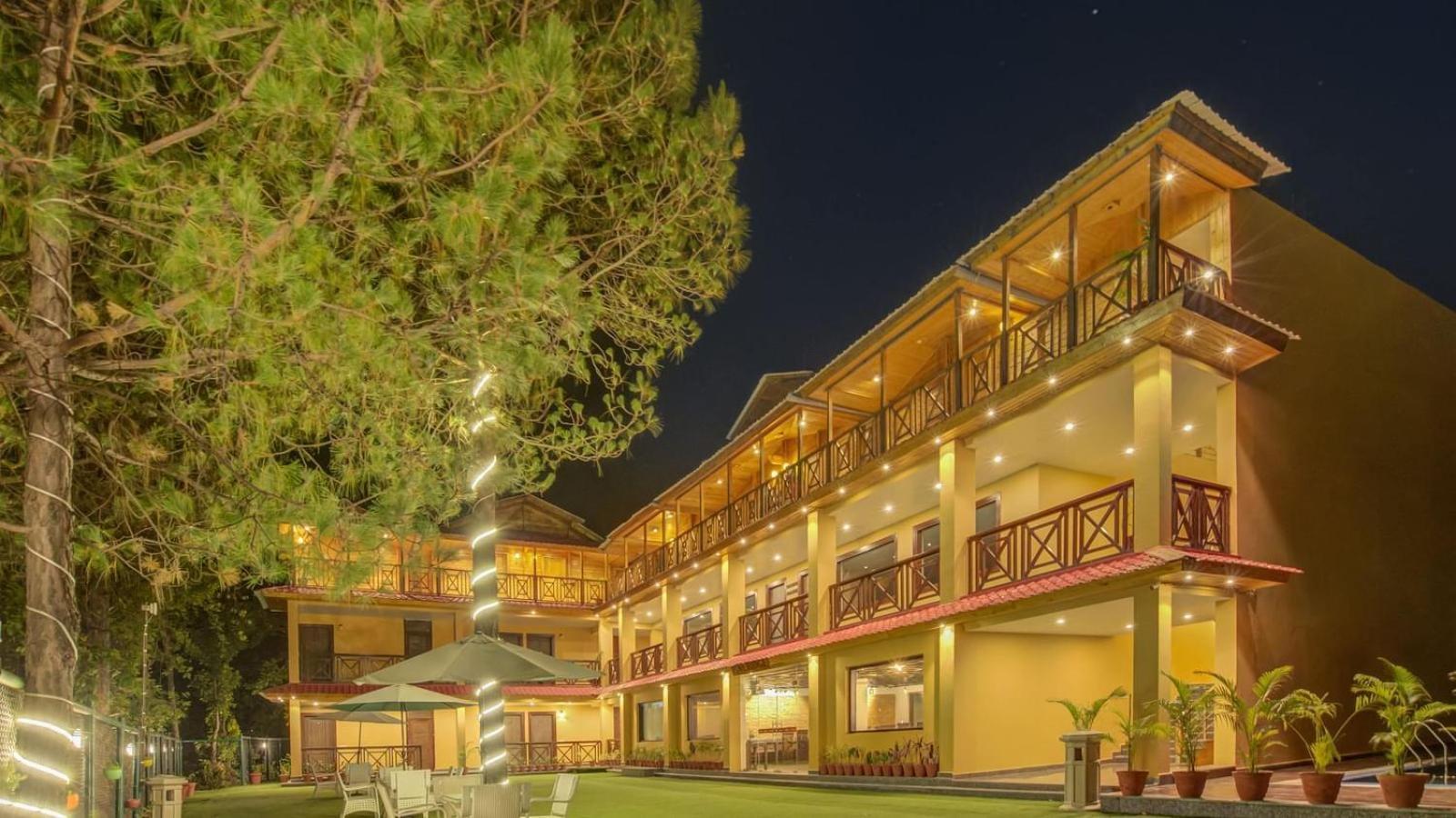 Aavaas Hill Resort ลันส์โดว์นี ภายนอก รูปภาพ
